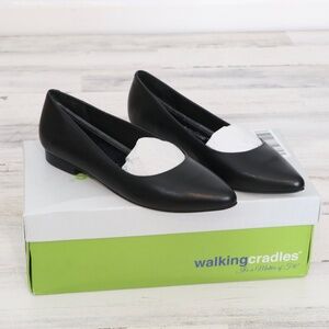 Walking Cradles Reece Flat - Black Leather - 6 NEW
